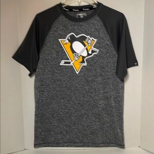 NHL  Fanatics Medium Penguins Gray and Black Men's Shirt